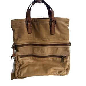 Fossil ZB 5258 Explorer women's leather‎ foldover  crossbody tote. Tan WITH KEY